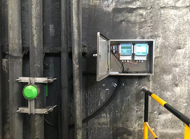 Na-22放射性儀表礦山充填管道密度測量現(xiàn)場(圖2)