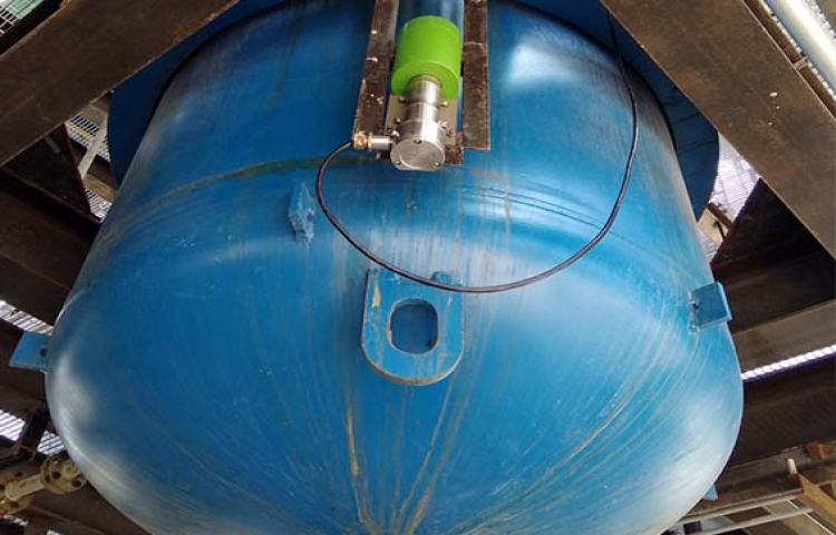 Na-22放射性儀表搪玻璃水解反應(yīng)器安裝現(xiàn)場(chǎng)